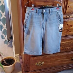 🌻NWT One 5 One Ladies Goddess Fit Bermuda Shorts